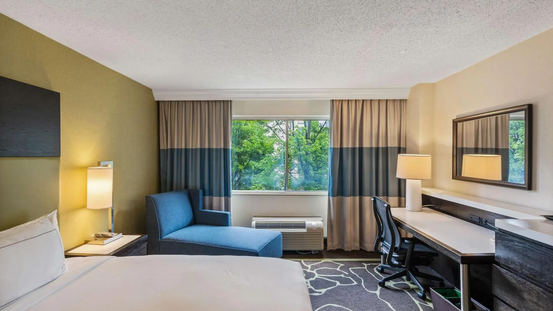 Doubletree By Hilton Charlotte Uptown Hotel United States