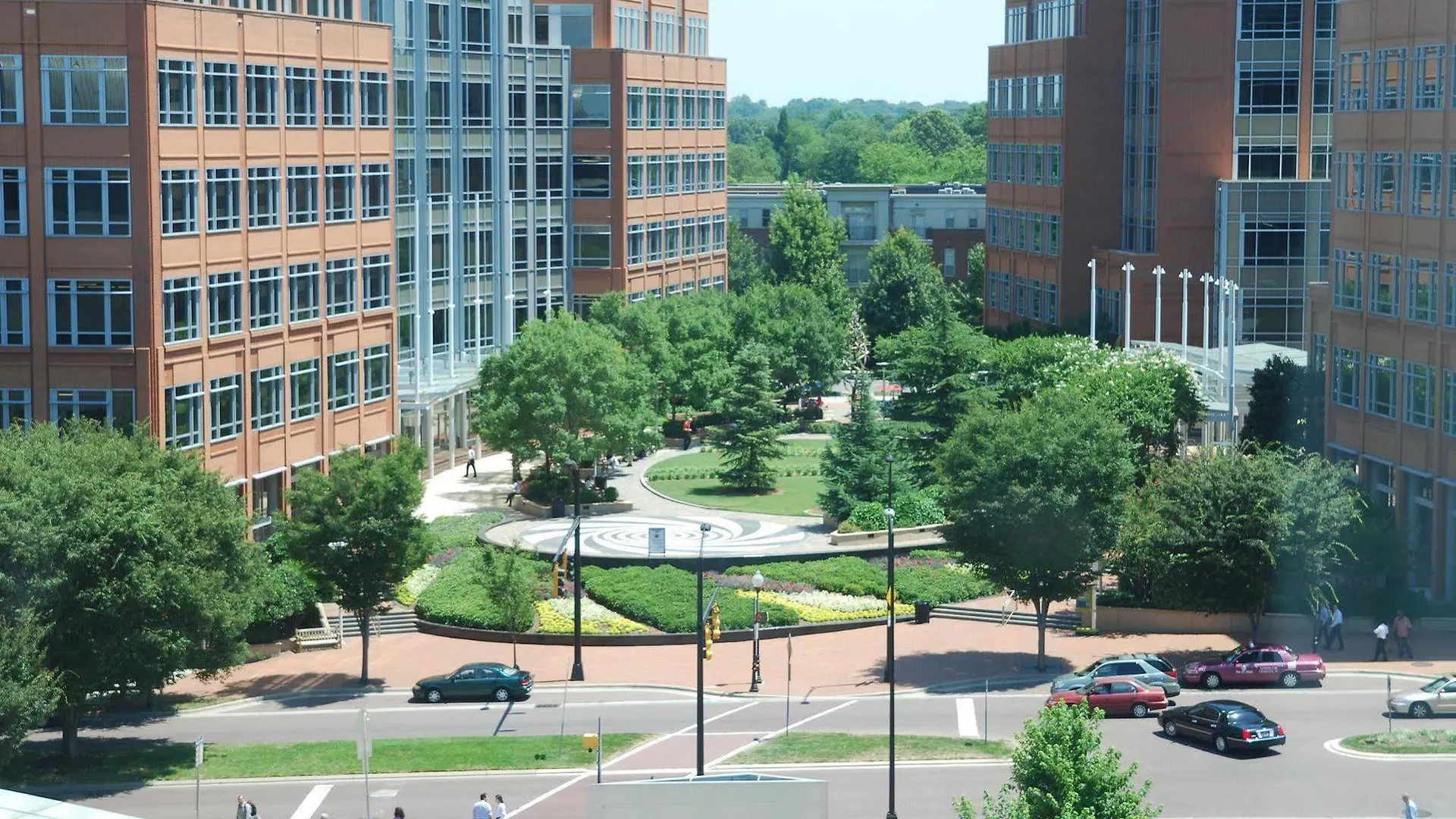 Doubletree By Hilton Charlotte Uptown Hotel