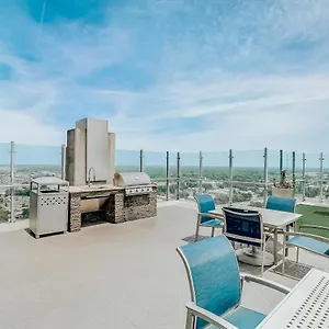 Apartment Frontdesk Uptown Apts With Views, Charlotte
